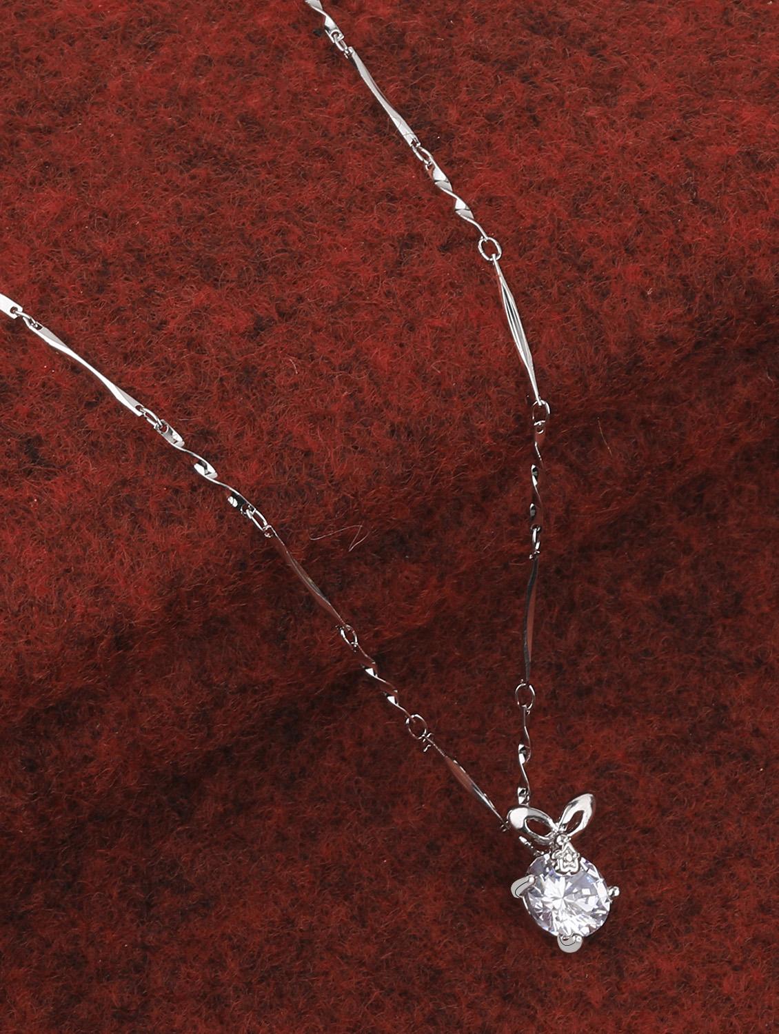 silver metal pendant - 16882149 - Zoom Image - 0