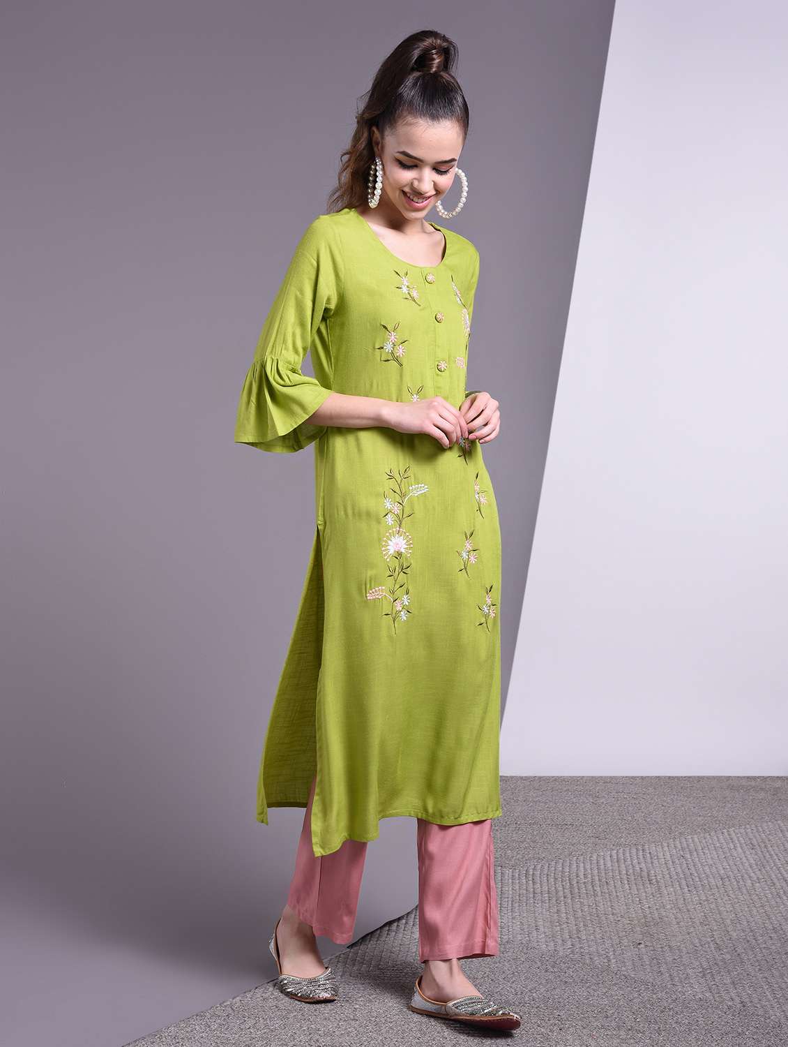 embroidered straight kurta