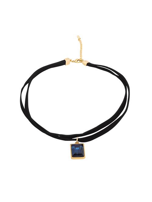 black metal pendant - 16884215 -  Standard Image - 0