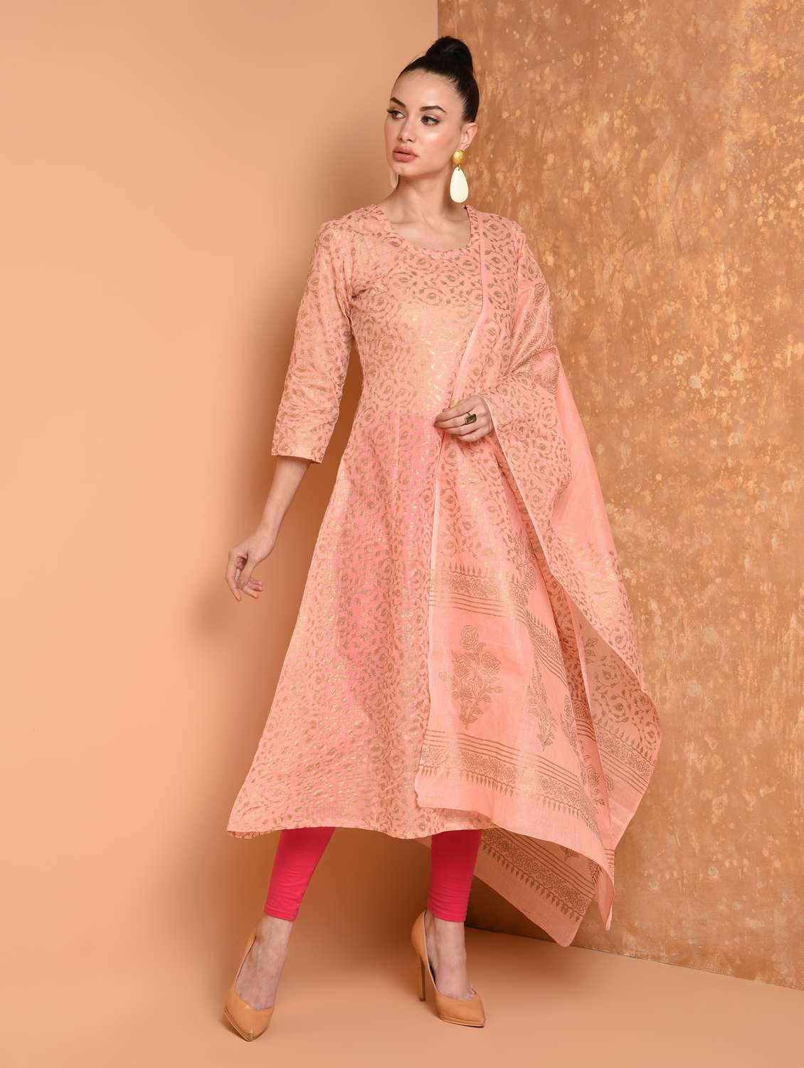 gold print kurta dupatta set