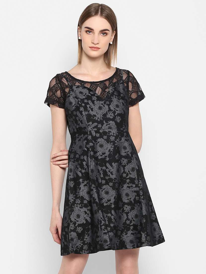 round neck laced dress 