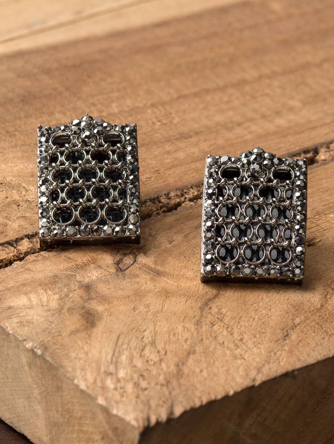 black brass studs earring