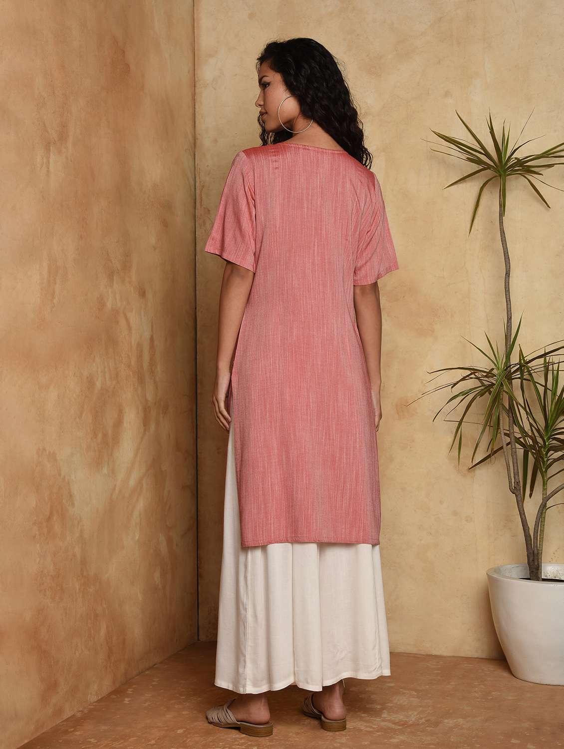 solid straight kurta - 16957298 -  Standard Image - 2