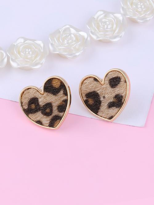 gold metal studs earring - 16991828 -  Standard Image - 0