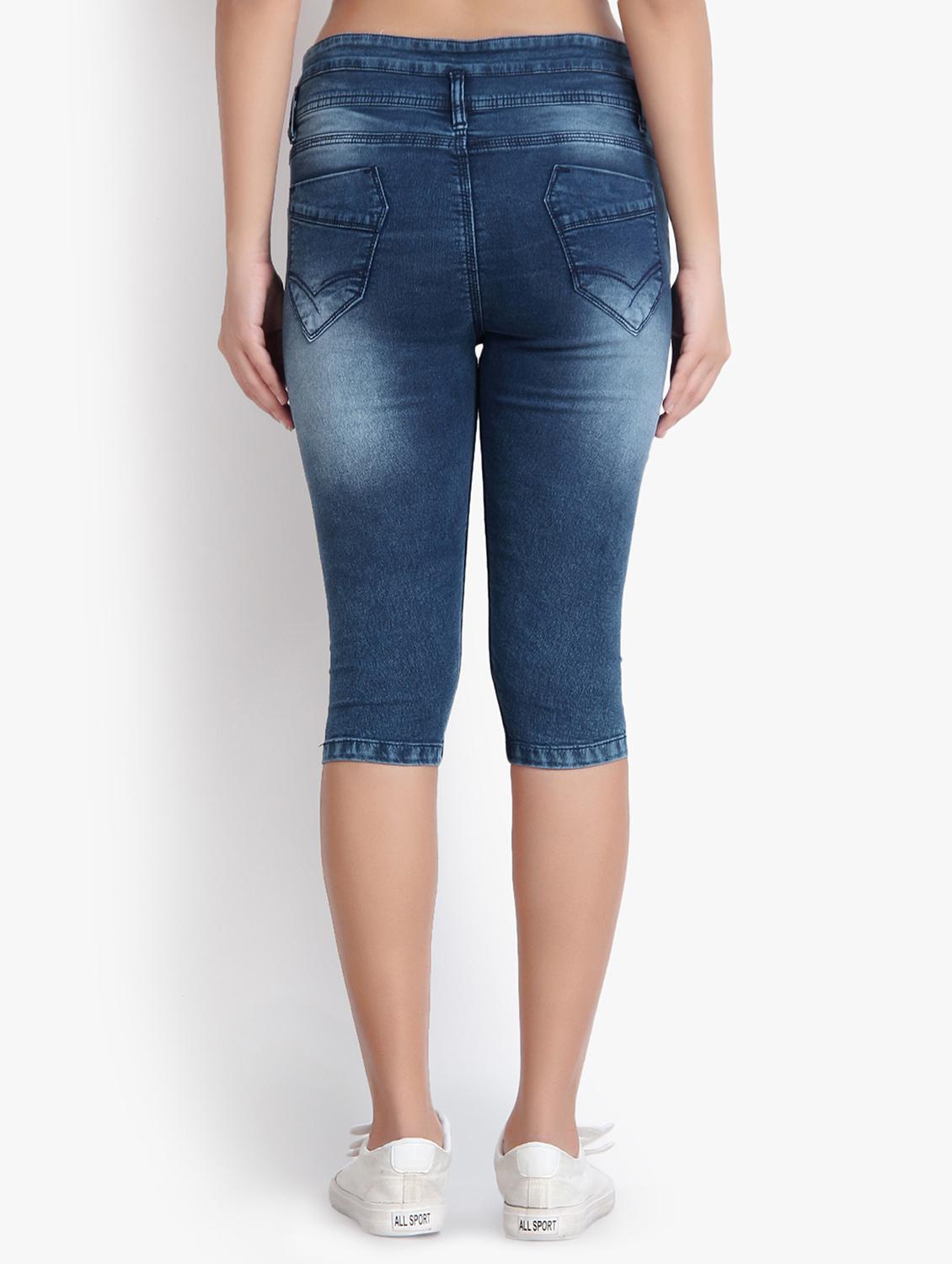 distressed denim capri - 17001334 - Standard Image - 2