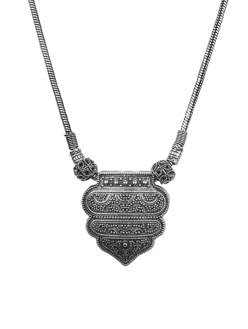 silver plated short necklace - 17008964 - Zoom Image - 0