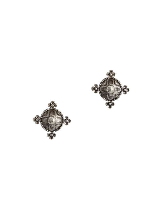 silver metal studs earring