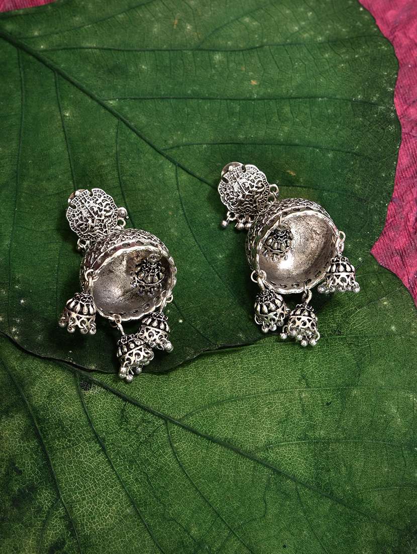 silver metal jhumka earring