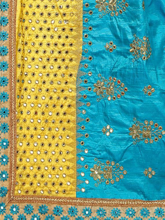 contrast embroidered saree with blouse - 17100524 - Standard Image - 2