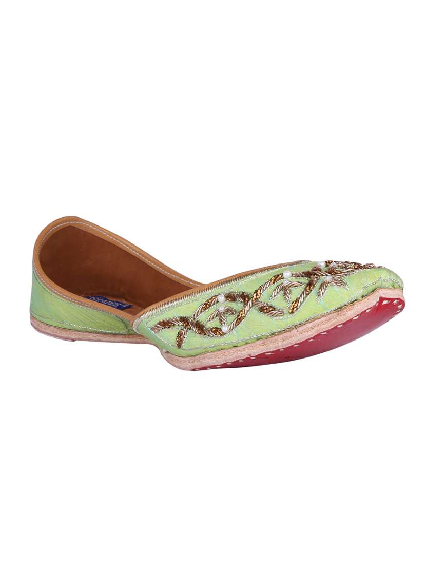 green slip on jutis 
