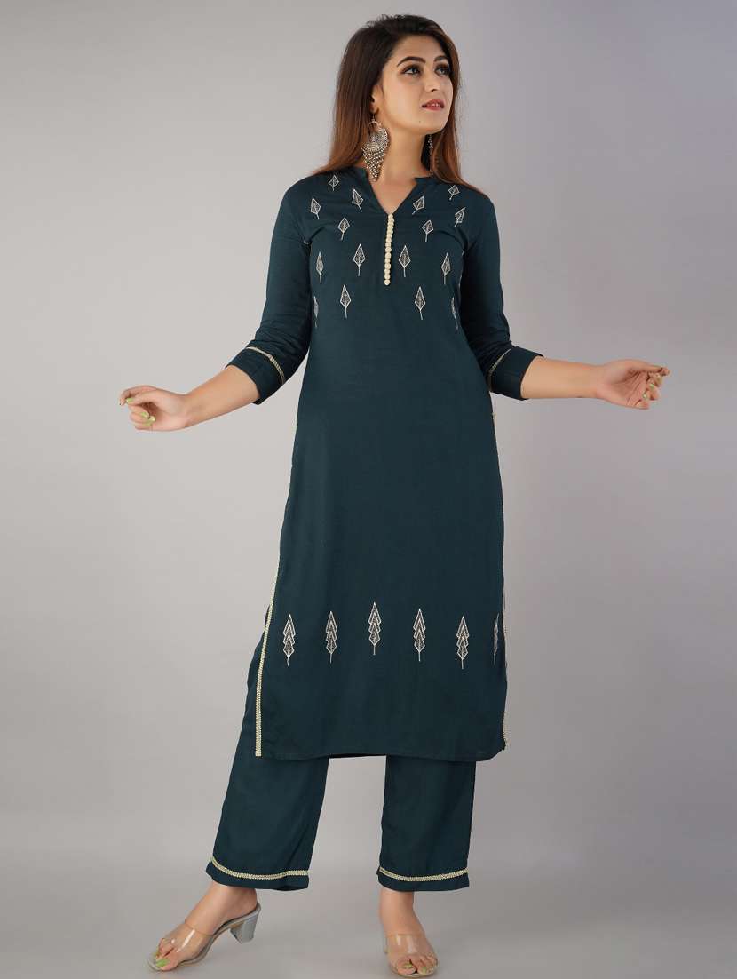 women embroidered kurta pant set