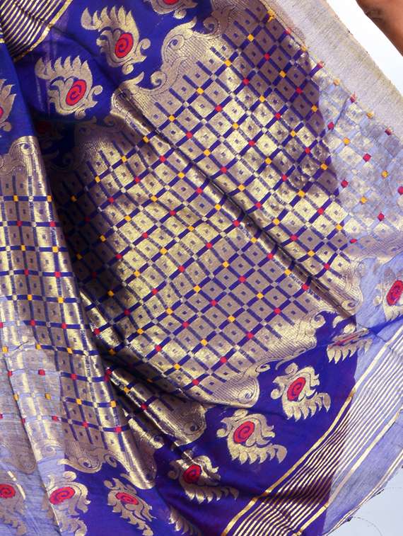 women's self design maroon colored saree - 17189016 -  Standard Image - 2