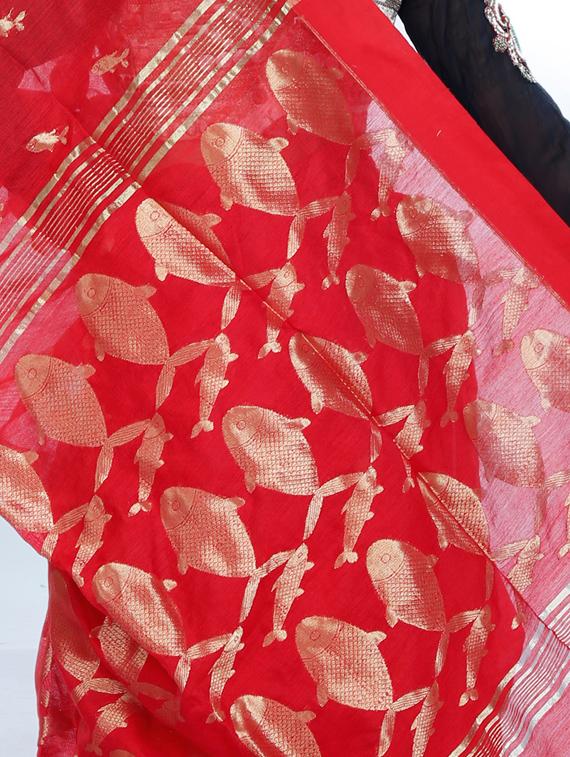 self design zari work handloom saree with blouse - 17189022 - Standard Image - 2