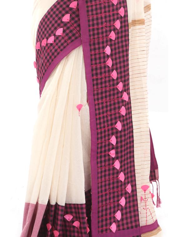 checkered handloom saree with blouse - 17205260 - Standard Image - 2