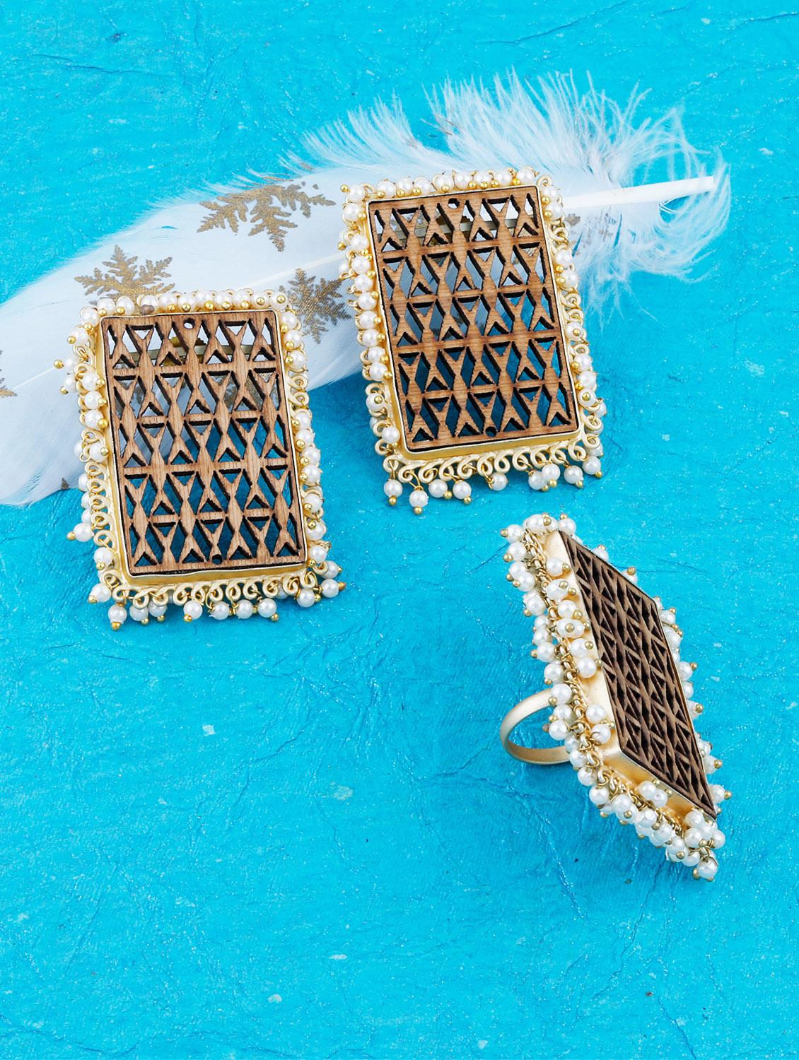 brown wood studs earring - 17274335 - Standard Image - 2