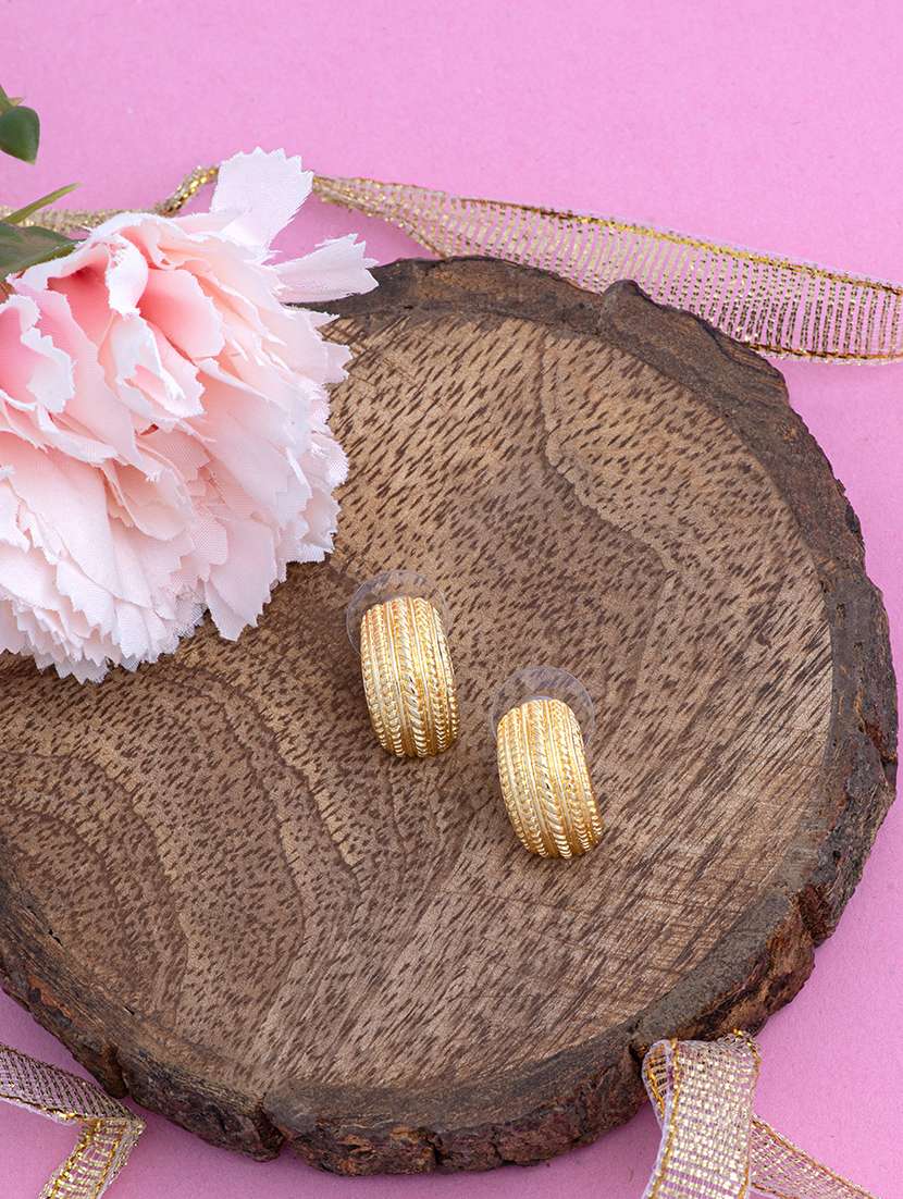 gold metal studs earring