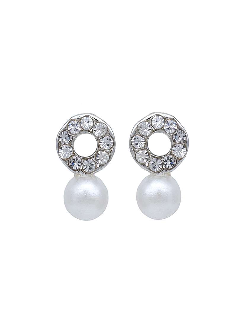 silver metal studs earring - 17327682 -  Standard Image - 2