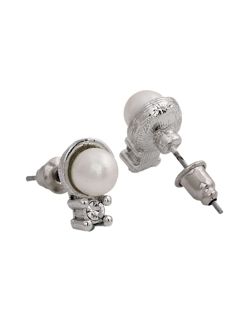 white metal studs earring - 17327883 -  Standard Image - 2