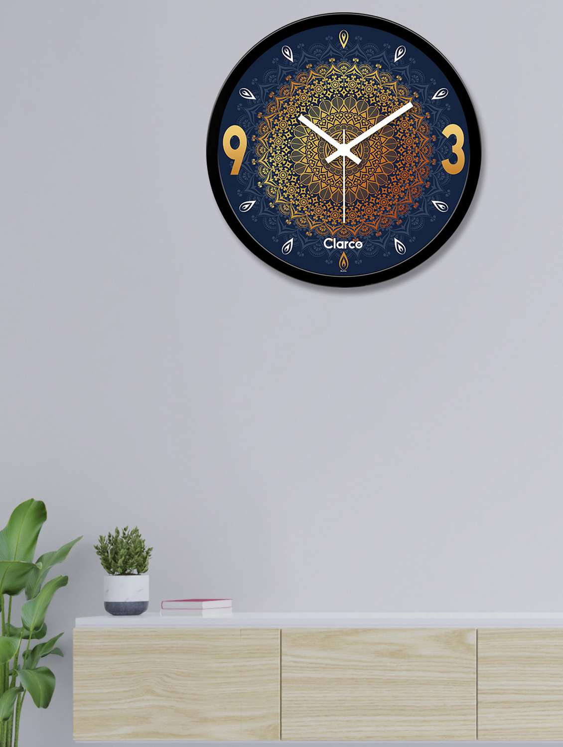 designer round wall clock  