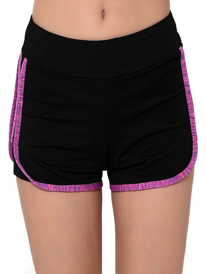 contrast detail hot pants - 17376058 - Zoom Image - 0