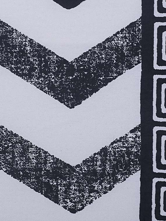  heavy thick cotton canvas block printed table cloth cover - 17391506 -  Standard Image - 2