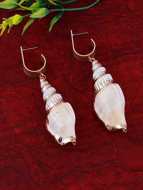 gold metal drop earring - 17393829 -  Standard Image - 0