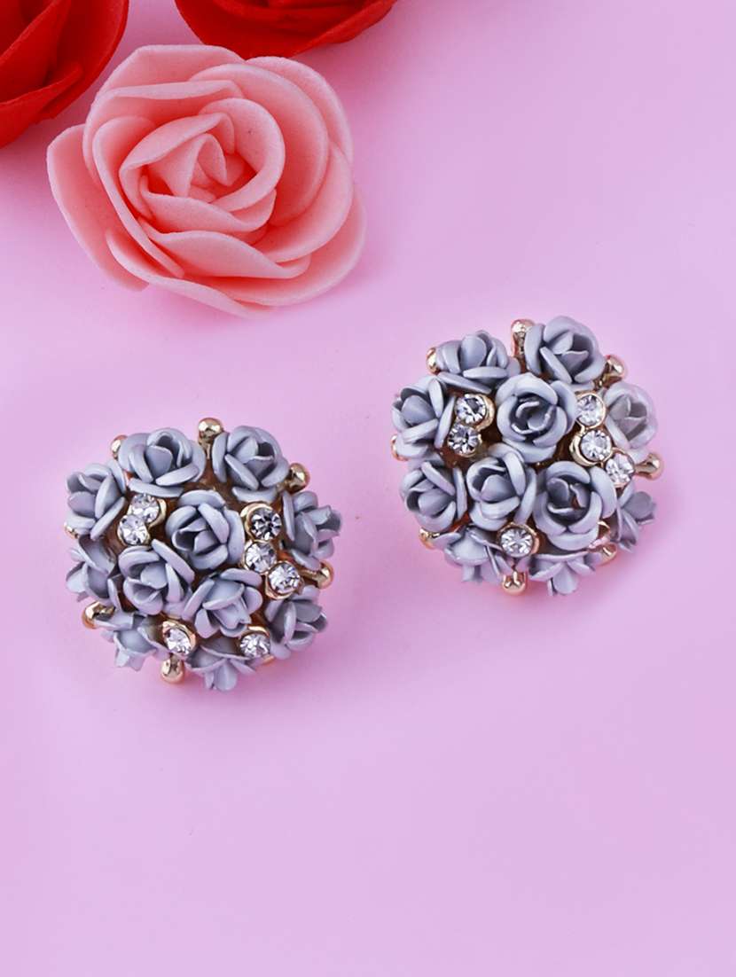 Grey Metal Studs Earring