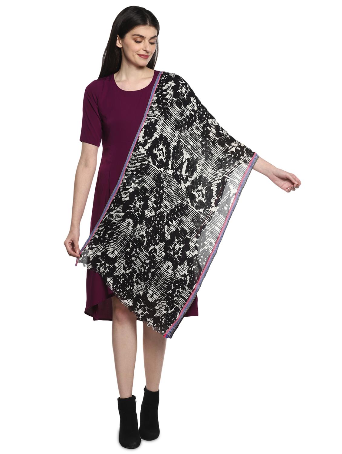 white viscose stole - 17406197 - Zoom Image - 0