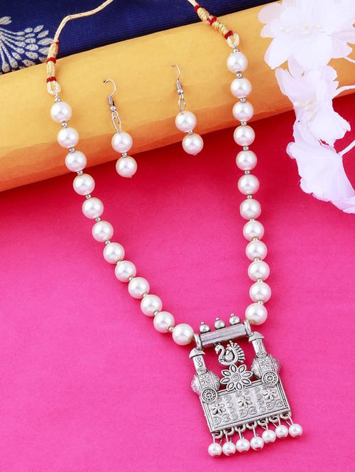 silver plated pearl necklace - 17466202 - Standard Image - 0