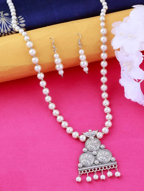 silver plated pearl necklace - 17466232 - Standard Image - 0