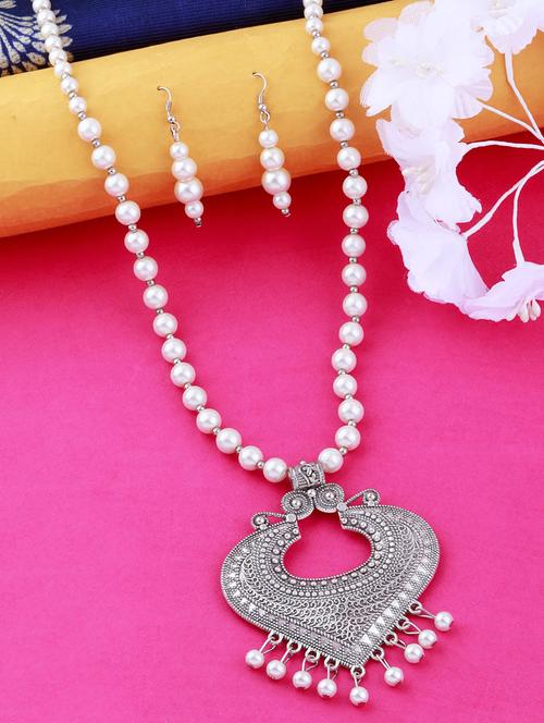 silver plated pearl necklace - 17466233 - Standard Image - 0