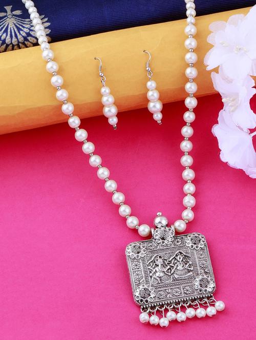 silver plated pearl necklace - 17466235 - Standard Image - 0