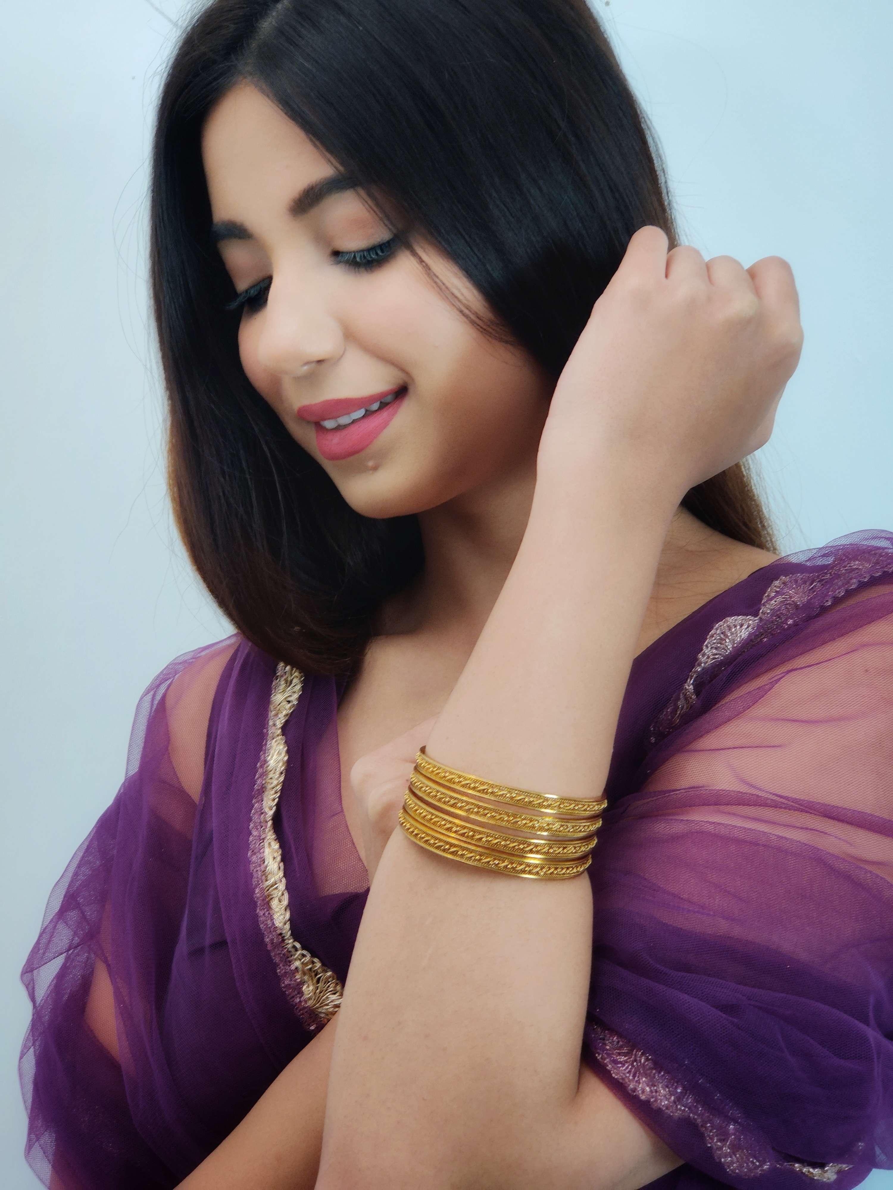 22 carot gold pleated bangles 