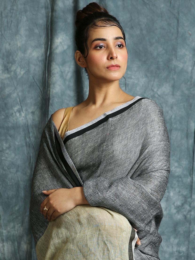 solid woven saree with blouse - 17494850 - Standard Image - 2