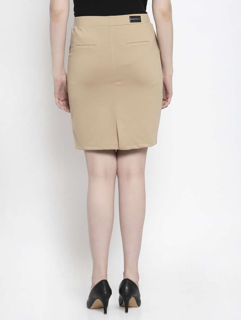 high rise  straight skirt - 17504861 -  Standard Image - 2