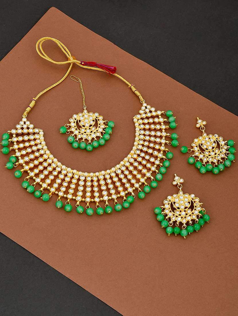  kundan & pearl jadau necklace with earrings and maangtikka