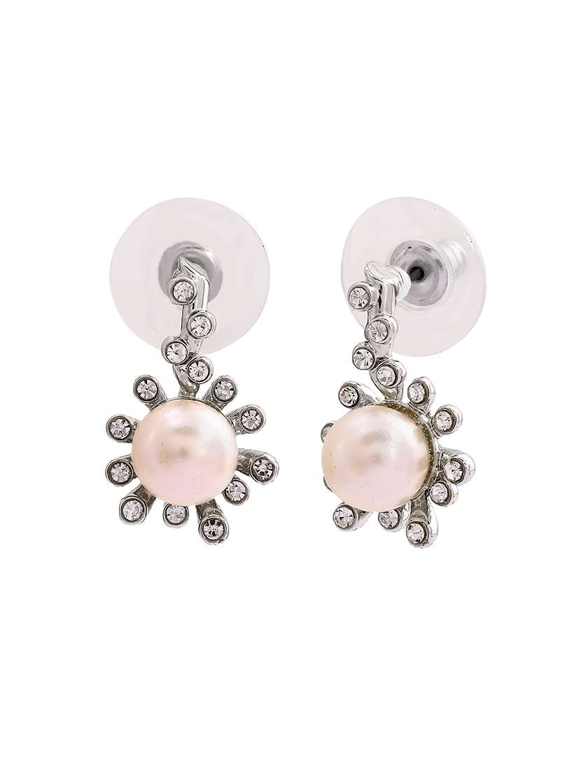 silver metal studs earring - 17542802 - Standard Image - 2