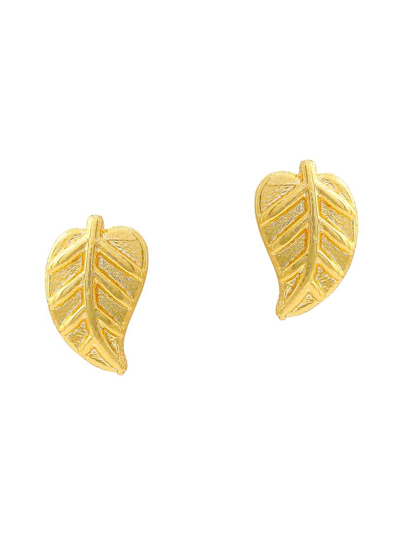 gold  metal studs earring - 17542807 -  Standard Image - 2