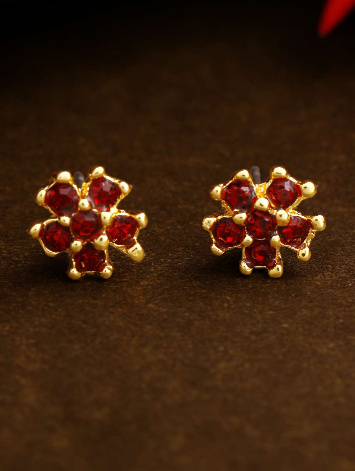 red metal studs earring