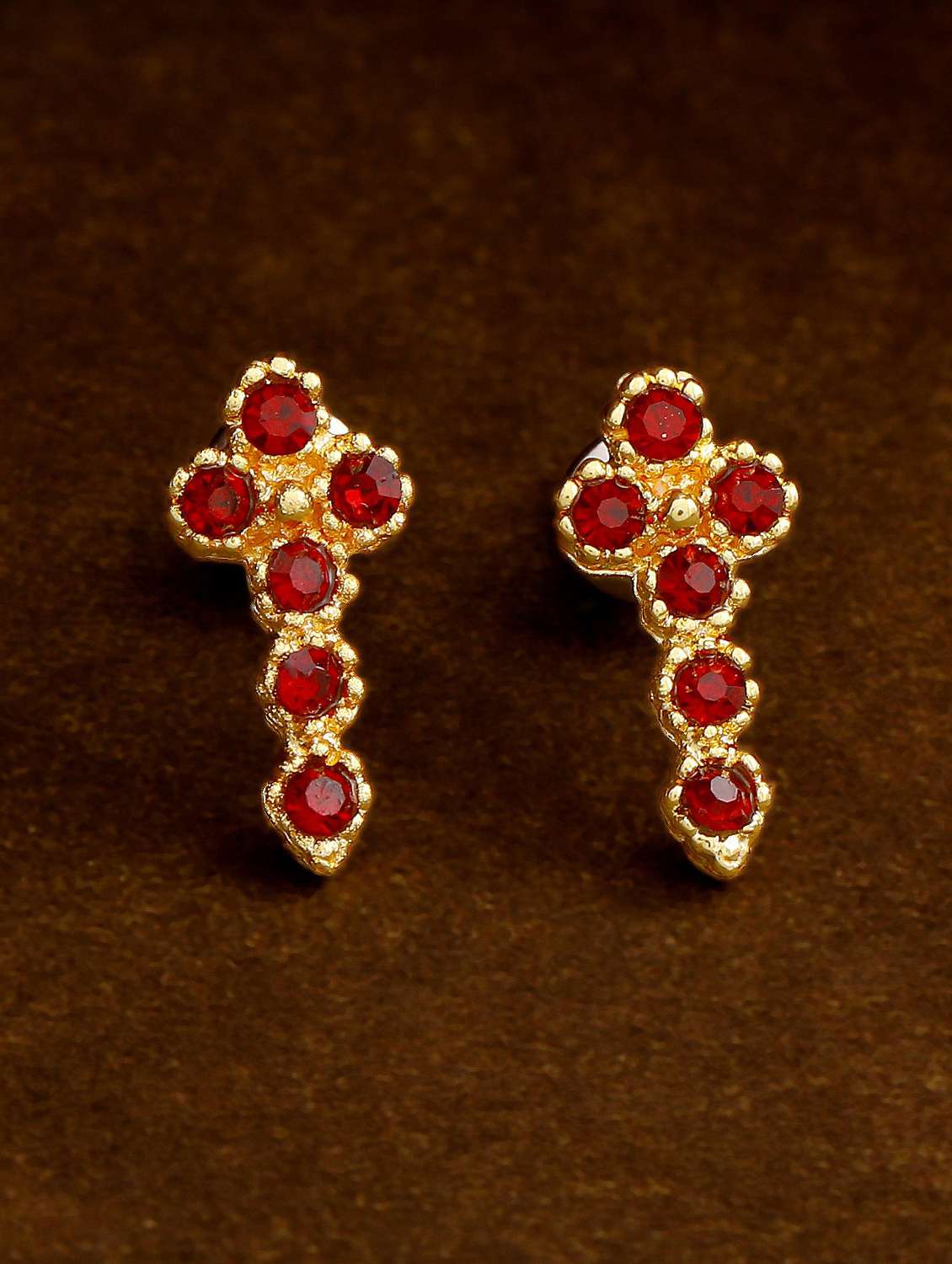 red metal studs earring
