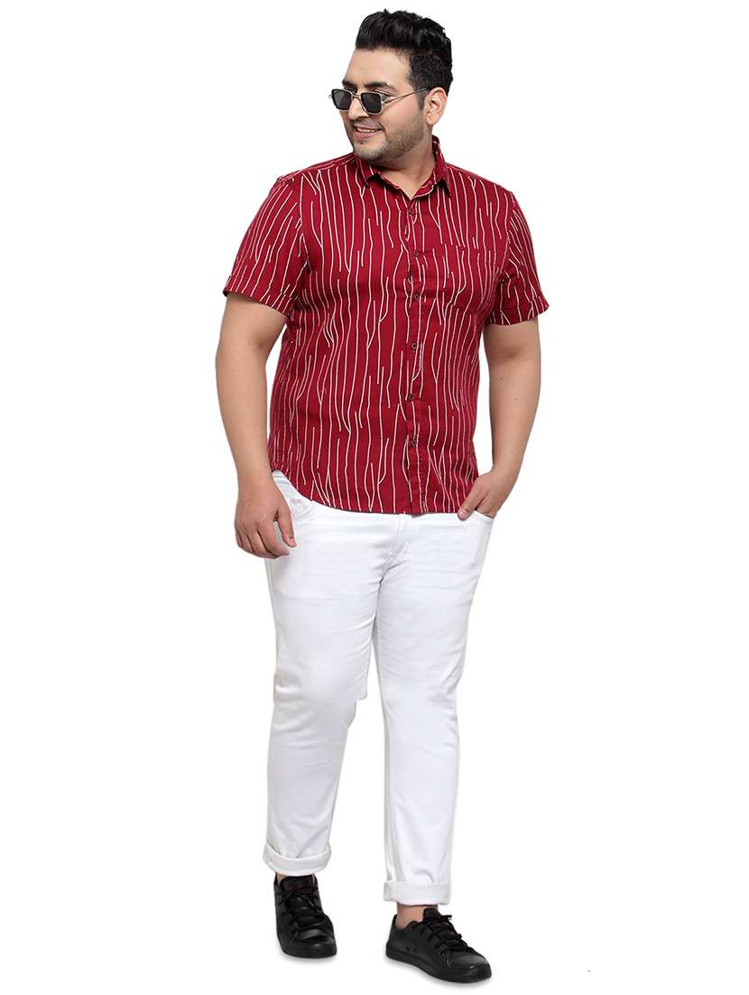 Pluss Maroon Printed Casual Shirt