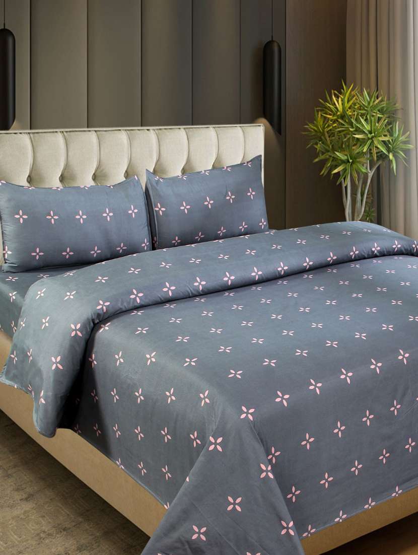 1 supersoft king size double bedsheet with 2 pillow covers