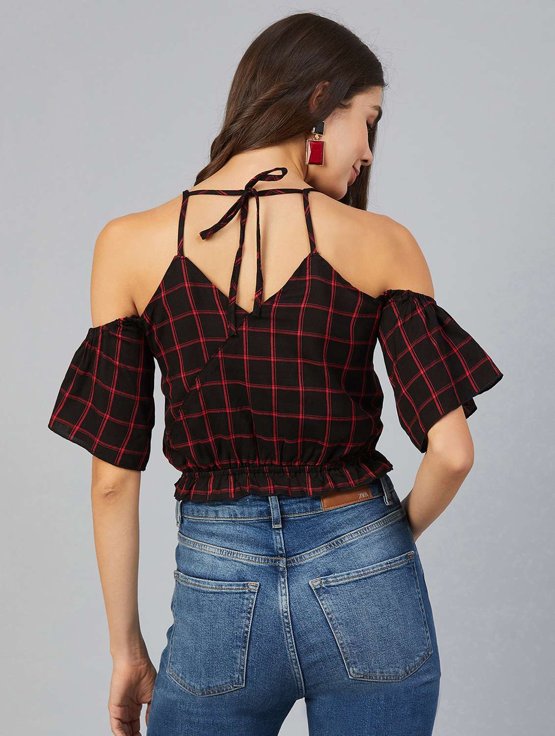 cold shoulder crop top - 17562554 -  Standard Image - 2