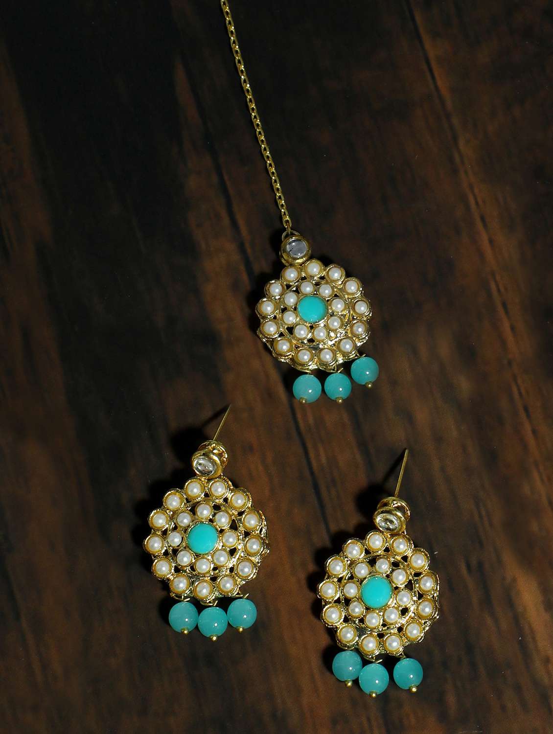 blue metal earring with maang tikka set