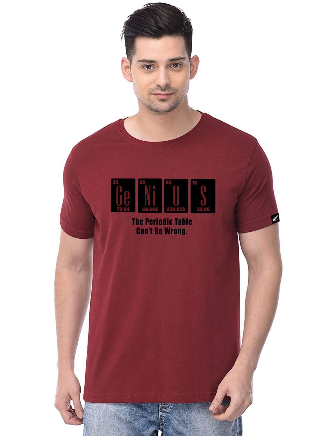 maroon chest print t-shirt 