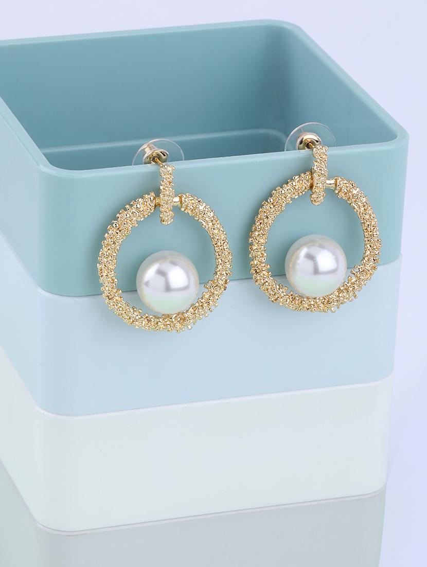 gold metal drop earring - 17563884 - Zoom Image - 0
