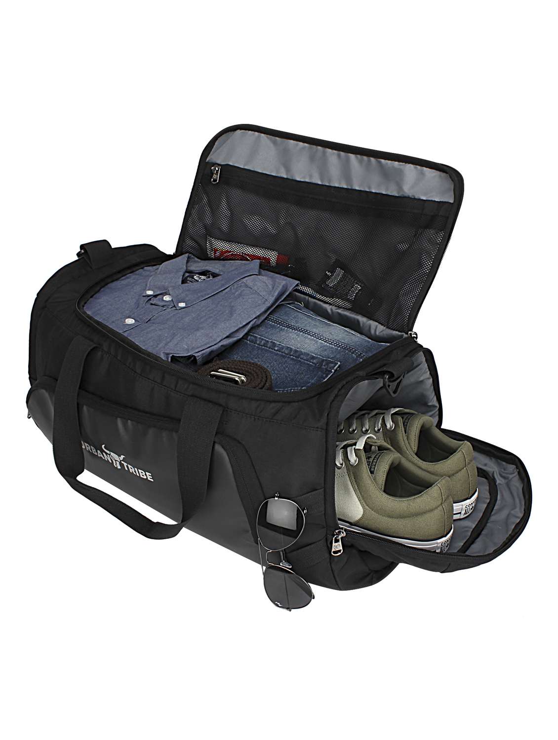 black polyester dufflebag - 17567611 -  Standard Image - 2