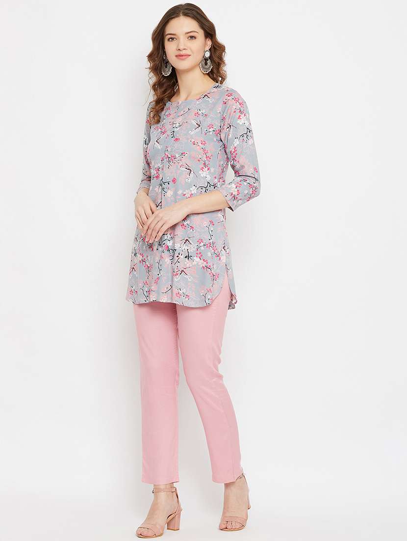 Women Floral Printed Straight Kurti