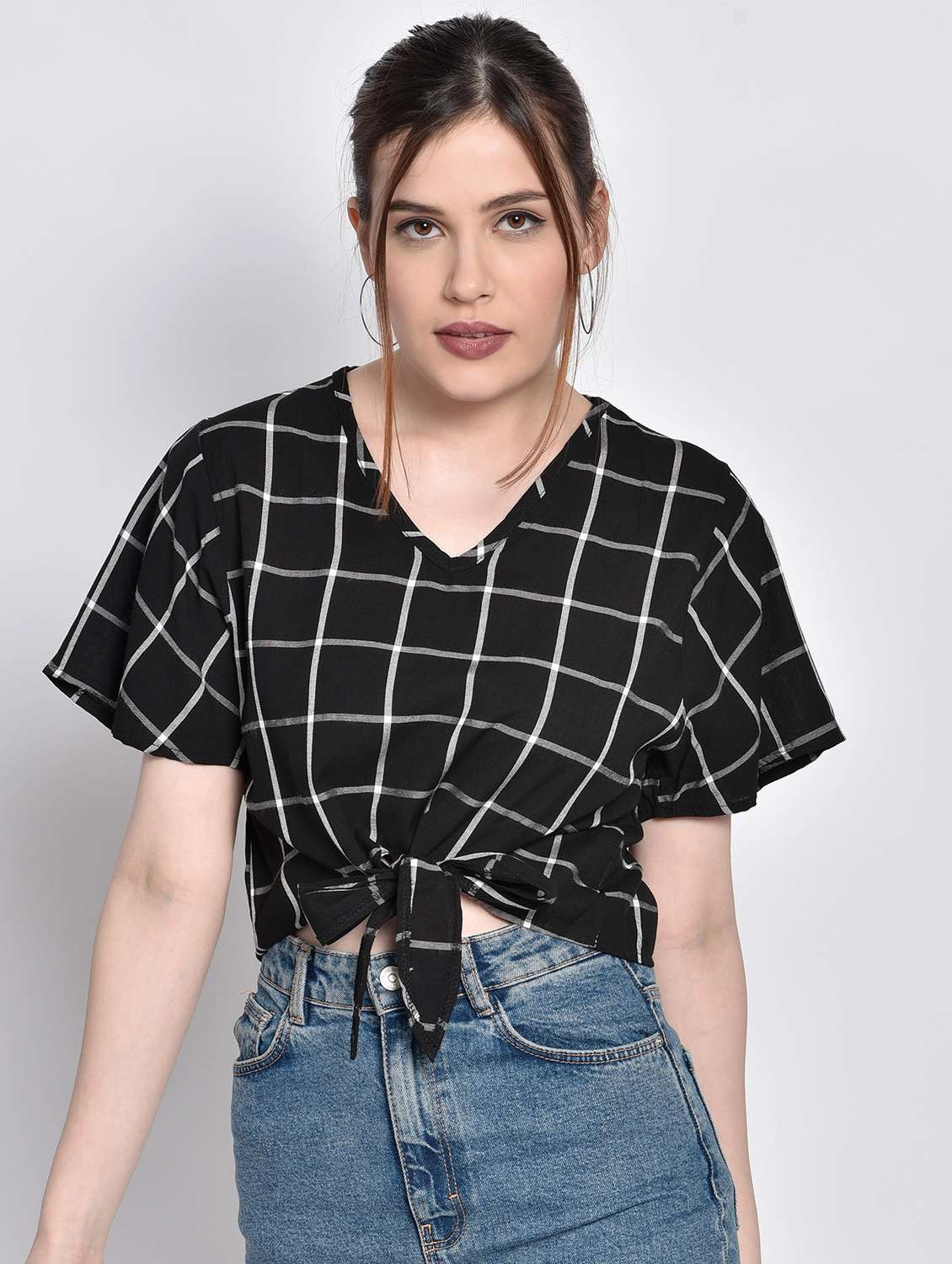 women's crop v neck top