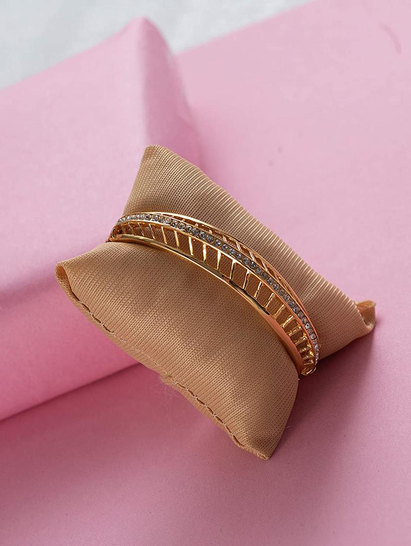 gold metal bangle bracelet - 17633563 - Zoom Image - 0